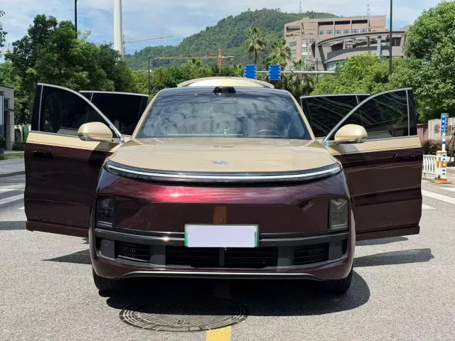 Li Auto L9 — Фото автомобиля 3