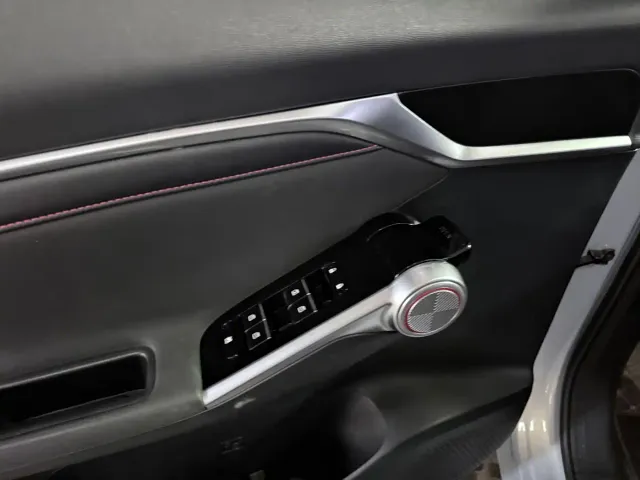 GAC Trumpchi Yingku 2022 1.5T Supernova Edition — Фото автомобиля 8