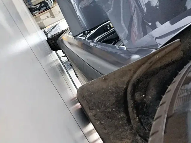 Tesla Model 3 — Фото автомобиля 18