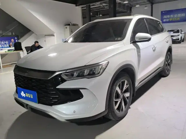 Фотография автомобиля — BYD Song Pro