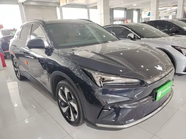 Arcfox Alpha T5 — Фото автомобиля 3