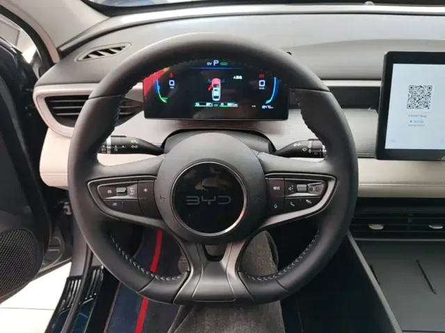 BYD Seal 05 DM-i — Фото автомобиля 10