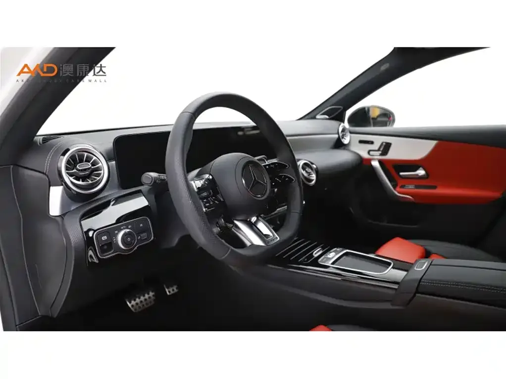 Mercedes-Benz Mercedes-Benz A-Class AMG (Import) 2024 AMG A 35 4MATIC — Фото автомобиля 6
