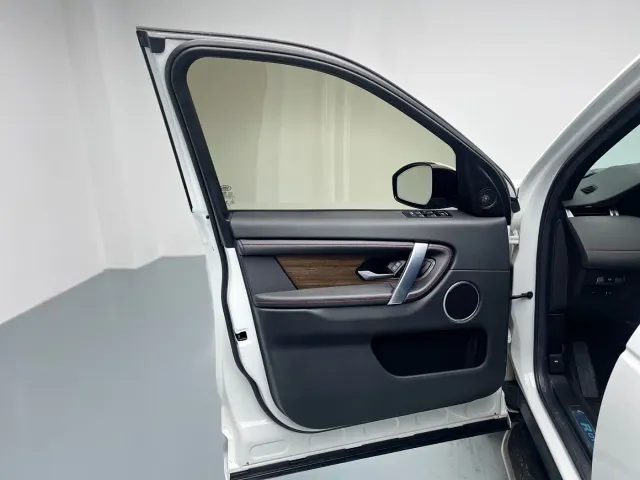 Land Rover Discovery Sport — Фото автомобиля 24