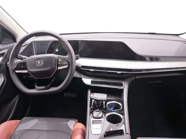 Changan Eado — Фото автомобиля 11