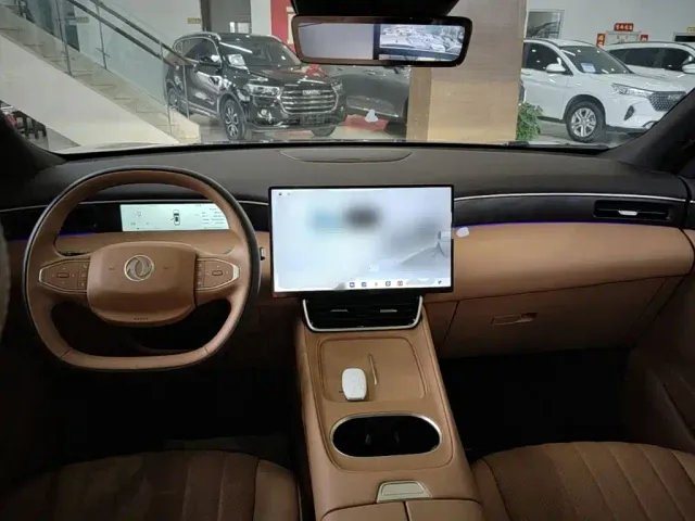 Dongfeng Aeolus L8 — Фото автомобиля 9