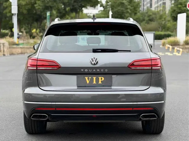 Volkswagen Touareg — Фото автомобиля 5