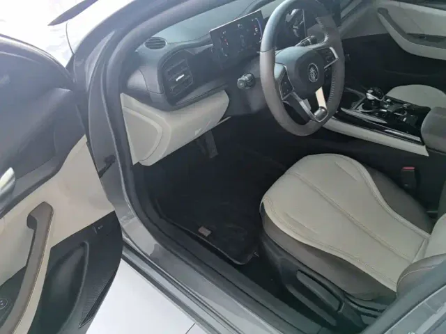 BYD Qin PLUS — Фото автомобиля 15