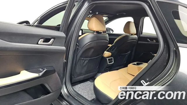 Kia K5 Generation 3 — Фото автомобиля 16