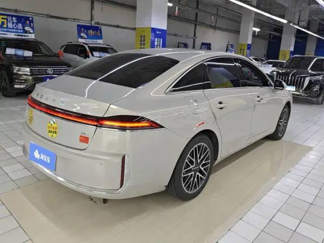 Roewe M7 DMH — Фото автомобиля 3