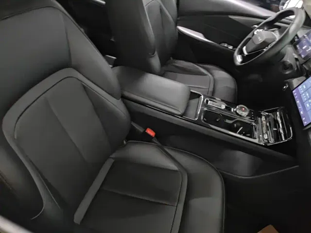 Wuling Starlight — Фото автомобиля 19