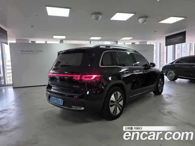 Mercedes-Benz EQB — Фото автомобиля 2