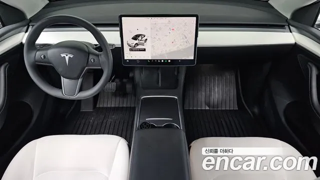 Tesla Model Y — Фото автомобиля 6