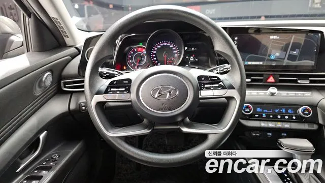 Hyundai AVANTE Avante (CN7) — Фото автомобиля 13