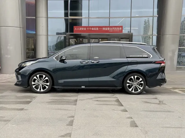 Toyota Granvia — Фото автомобиля 4