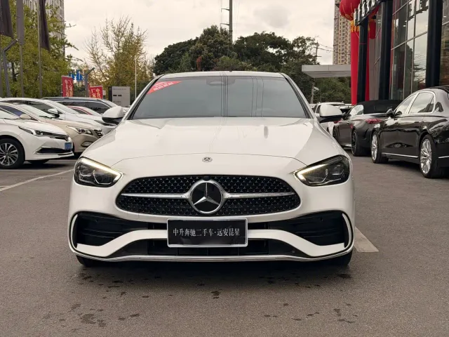 Mercedes-Benz C-Class — Фото автомобиля 3