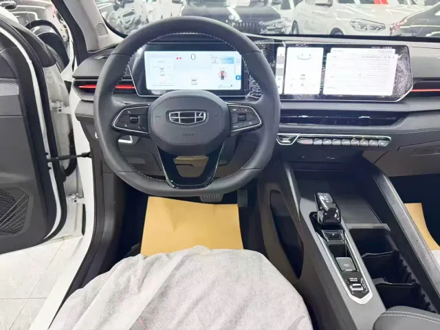 Geely Binrui — Фото автомобиля 16