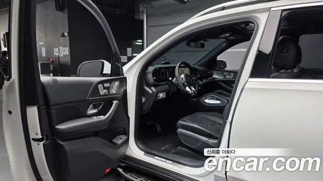 Mercedes-Benz GLE-Class — Фото автомобиля 11