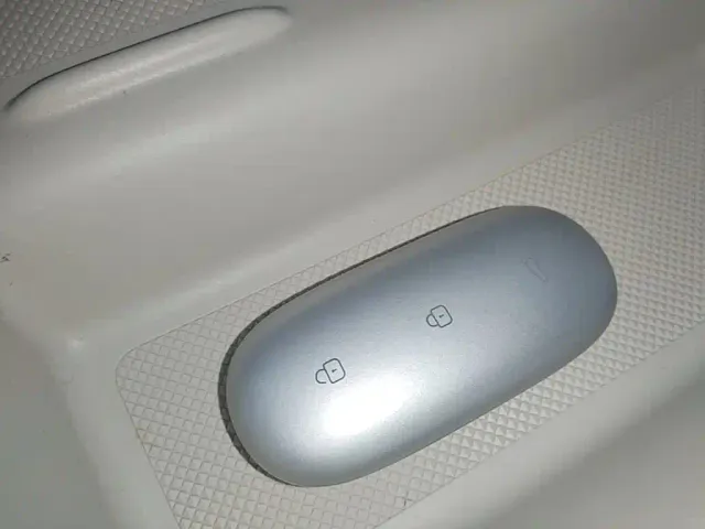 Li Auto L8 — Фото автомобиля 8