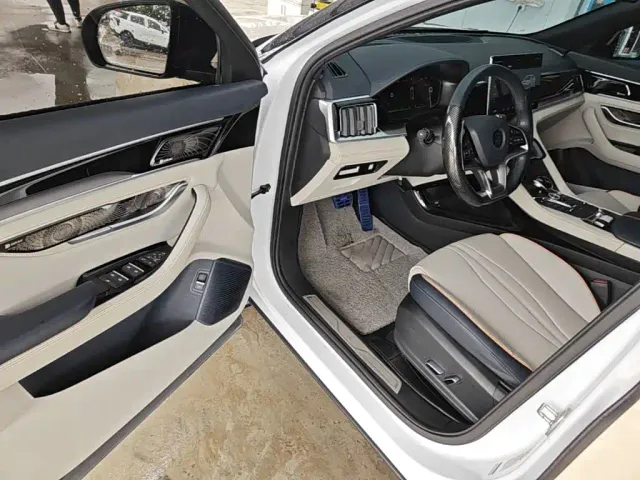 BYD Song PLUS — Фото автомобиля 16