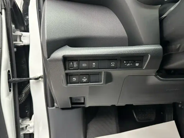 Toyota Sienna — Фото автомобиля 3