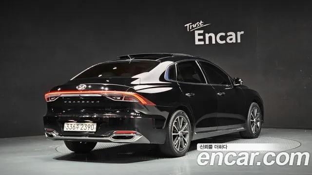 Hyundai Grandeur Новый Grandeur IG — Фото автомобиля 2