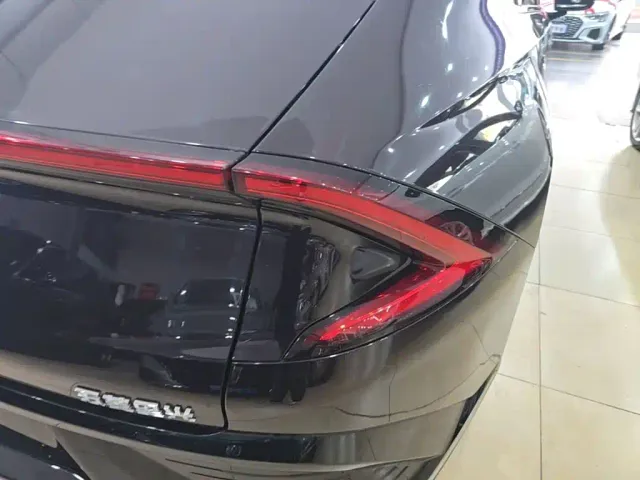 Wuling Starlight — Фото автомобиля 7