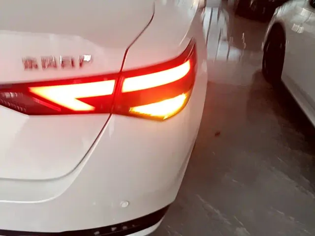 Nissan Sylphy — Фото автомобиля 7