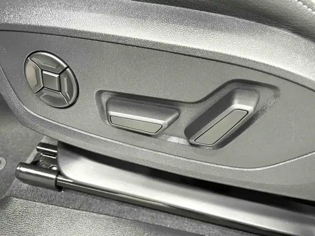 Audi Q3 — Фото автомобиля 12