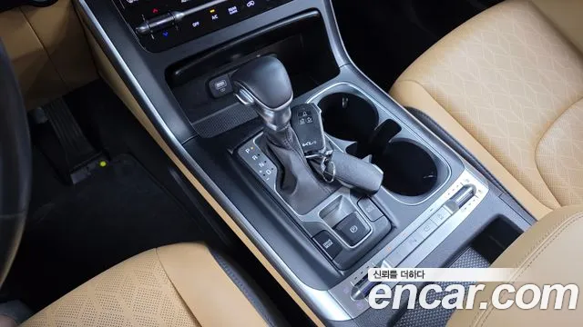 Kia Carnival Generation 4 — Фото автомобиля 9