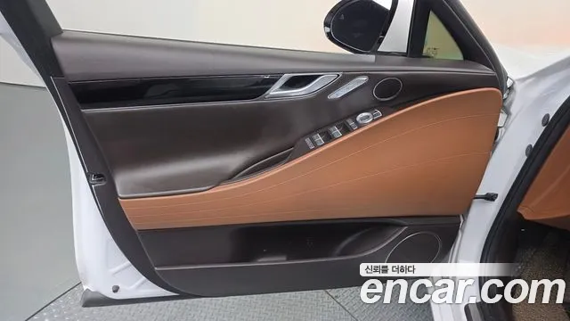 Genesis G80 Бензин 2.5 турбо 2WD — Фото автомобиля 24