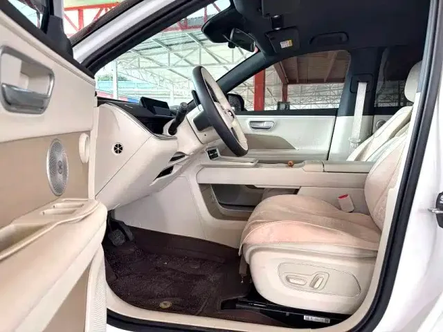 Toyota BoZhi 3X — Фото автомобиля 7
