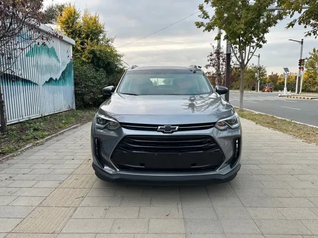 Chevrolet Orlando — Фото автомобиля 3
