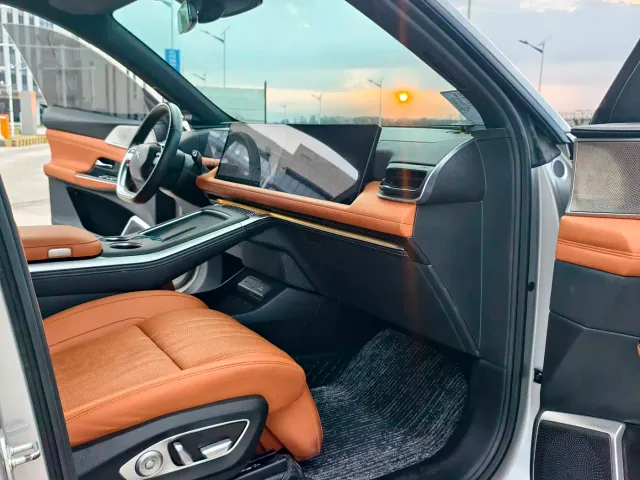 Xpeng G9 — Фото автомобиля 9