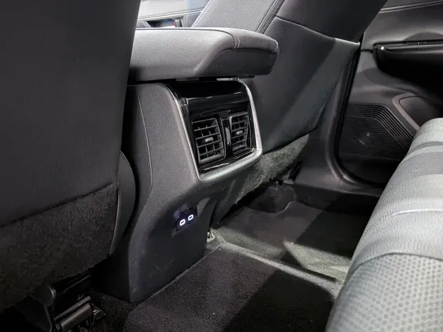 Toyota Venza — Фото автомобиля 17