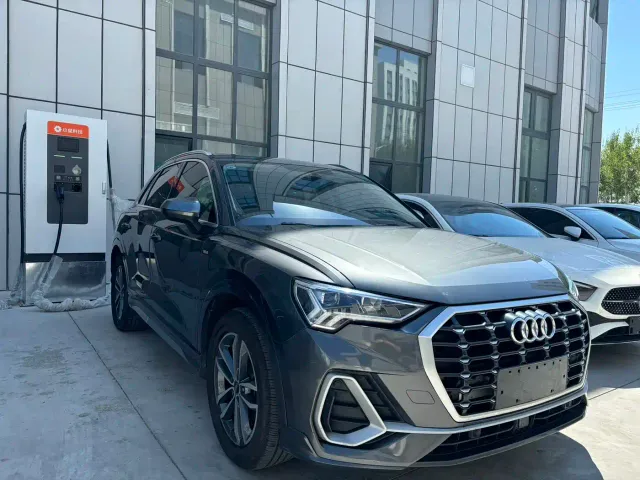 Audi Q3 — Фото автомобиля 3