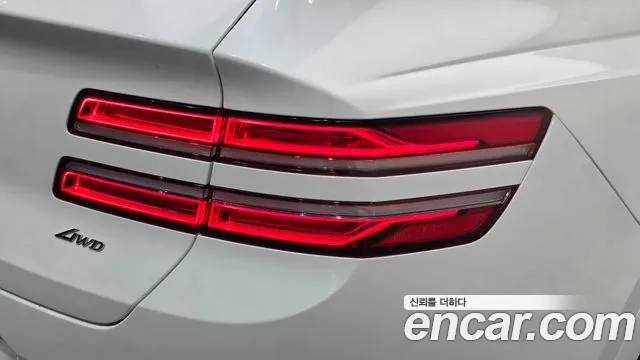Genesis GV80 — Фото автомобиля 8