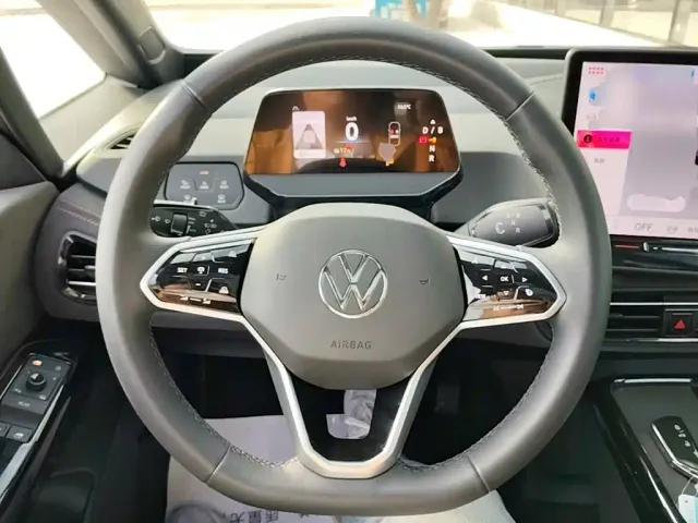 Volkswagen ID.3 — Фото автомобиля 10