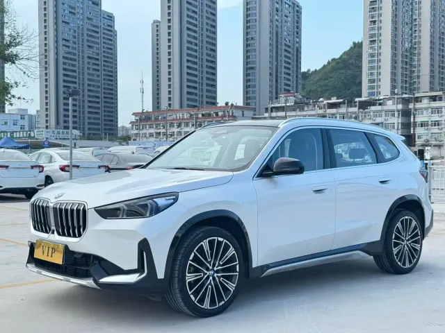 BMW X1 — Фото автомобиля 3
