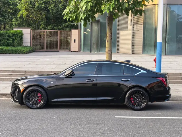 Cadillac CT5 — Фото автомобиля 7