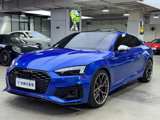 Фотография автомобиля — Audi S5