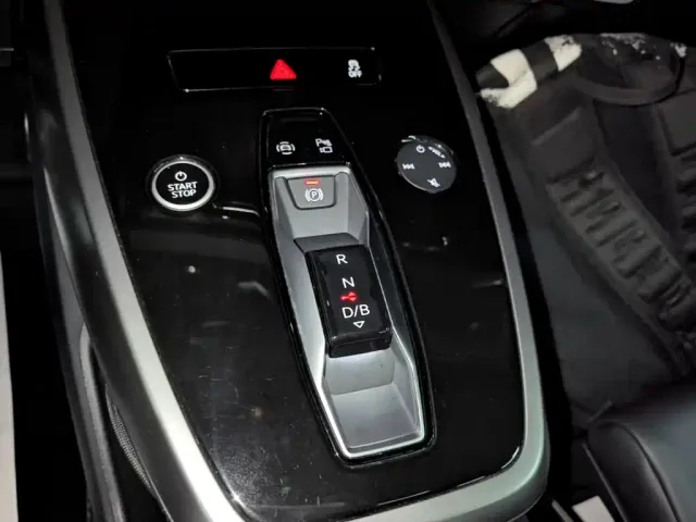 Audi Q4 e-tron — Фото автомобиля 13