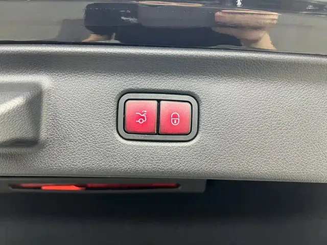 Mercedes-Benz S-Class — Фото автомобиля 26