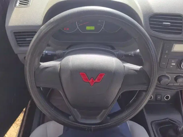 Wuling Hongguang Plus — Фото автомобиля 15