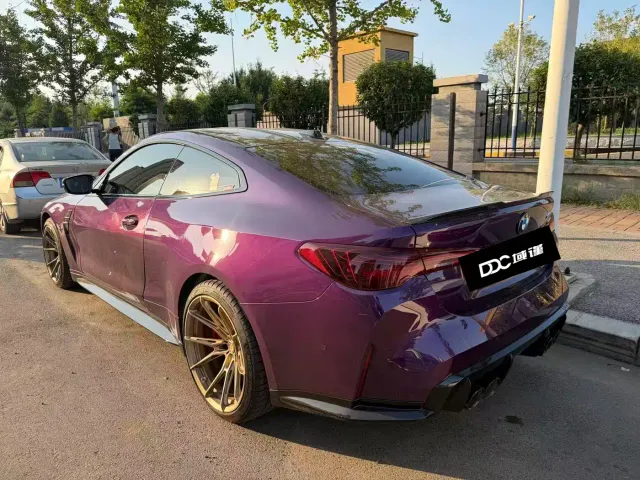 BMW M4 — Фото автомобиля 2