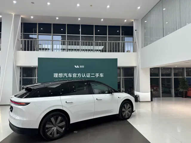 Li Auto i6 — Фото автомобиля 4