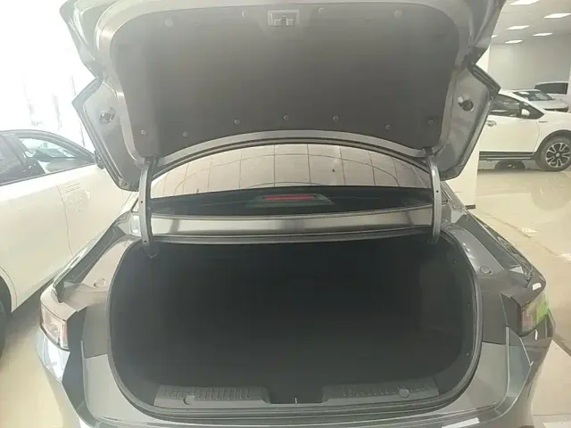 Changan Eado — Фото автомобиля 18