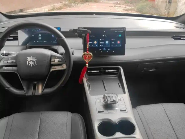 BYD Qin PLUS — Фото автомобиля 12
