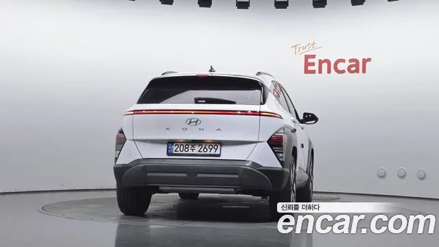 Hyundai Kona — Фото автомобиля 4