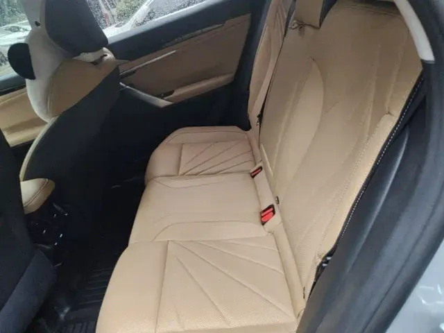 Geely Boyue L — Фото автомобиля 13